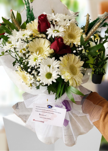 8 Mart Dünya Kadınlar Günü Çiçeği Gaziantep Çiçek Sepeti Siparişi