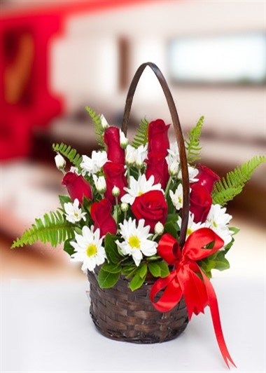 Papatya ve 9 Gül Çiçek Sepeti Gaziantep Çiçekciler